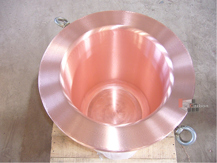 Vacuum self-consumable crucible