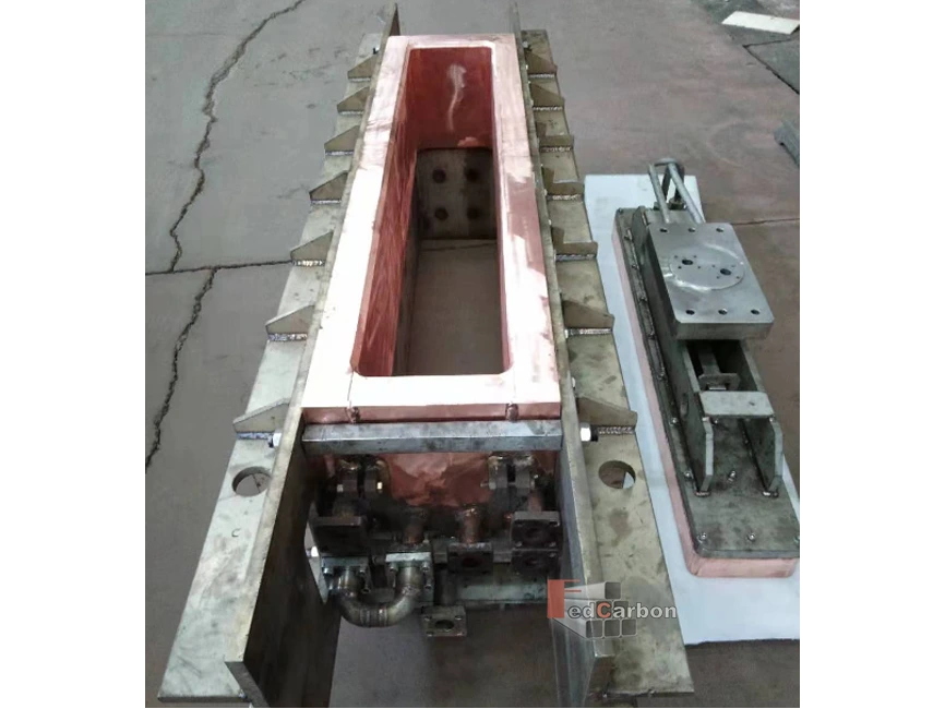 Vacuum self-consumable crucible